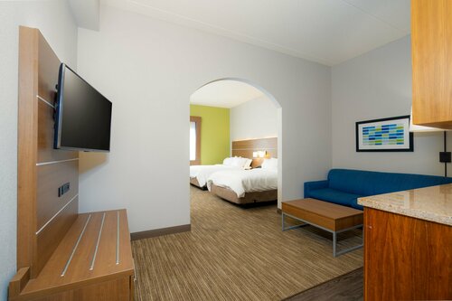 Гостиница Holiday Inn Express & Suites в Манкато