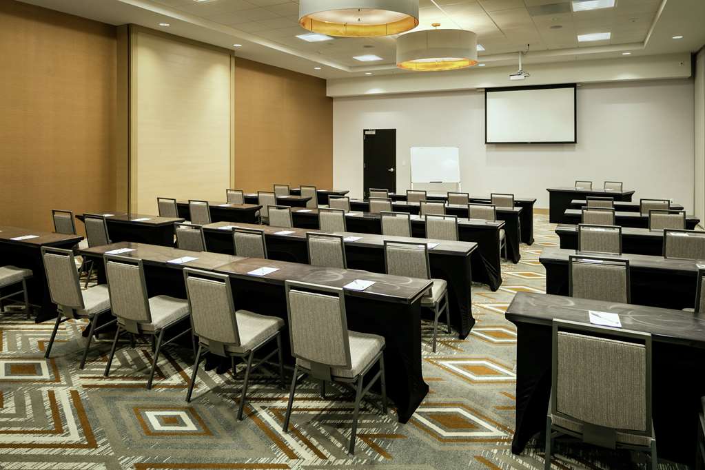 Фото Hilton Garden Inn Seattle Bellevue Downtown, Wa