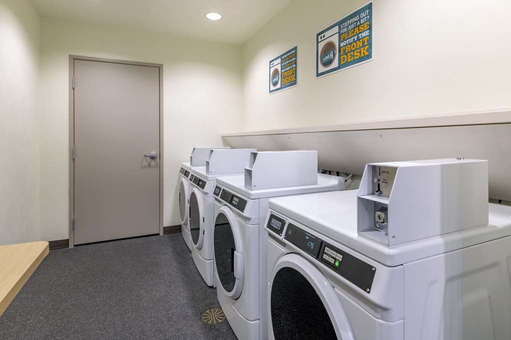 Фото Home2 Suites by Hilton Kingman