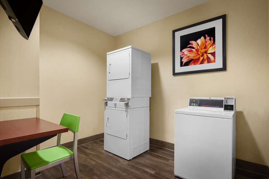 Фото Hilton Garden Inn Denver South Park Meadows Area