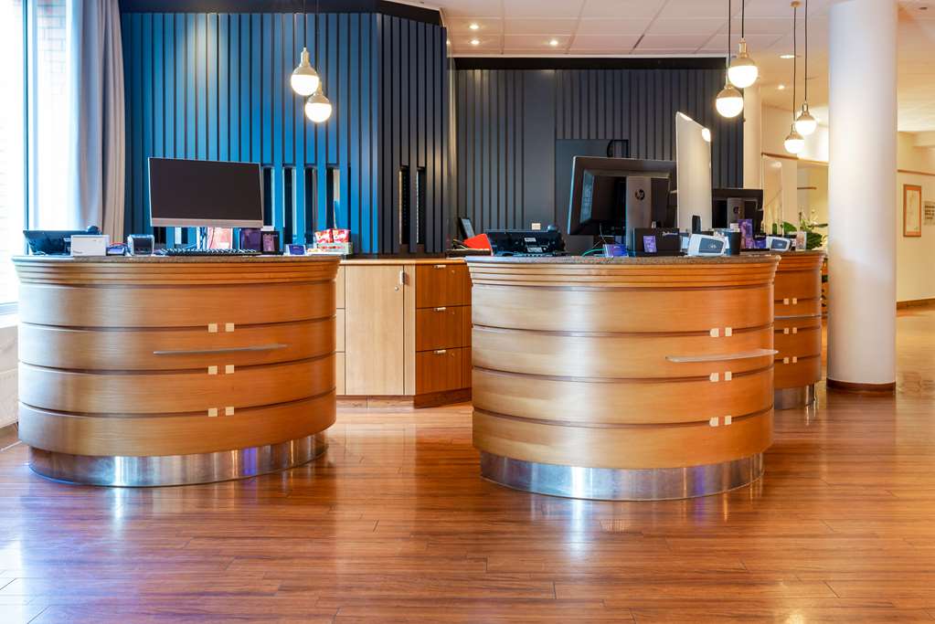 Фото Radisson Blu Hotel, Karlsruhe