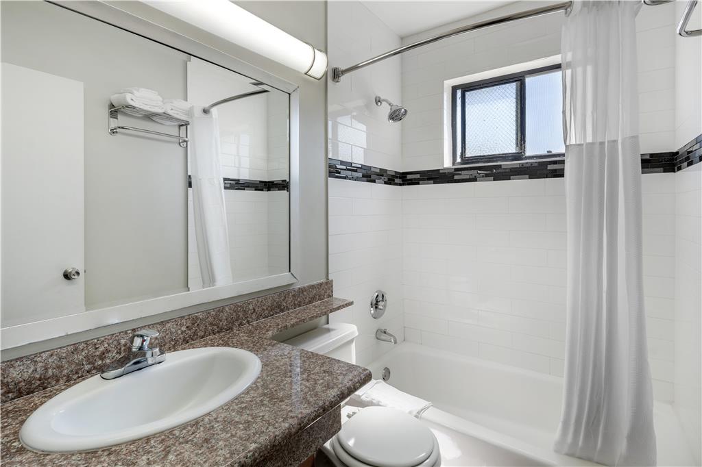 Фото SureStay Hotel by Best Western Beverly Hills West La