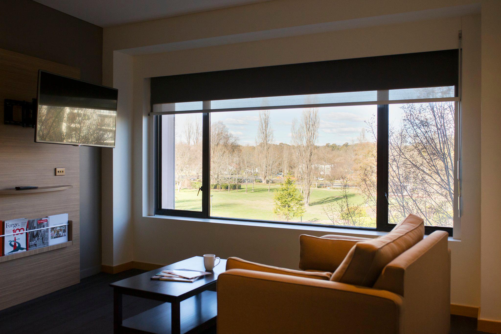 Фото Crowne Plaza Canberra