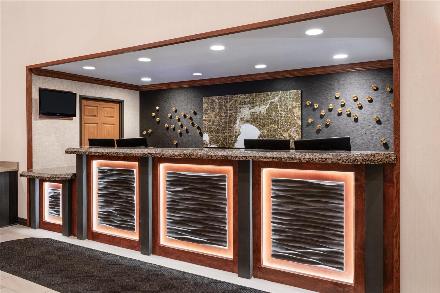 Фото Best Western Premier Bridgewood Resort Hotel