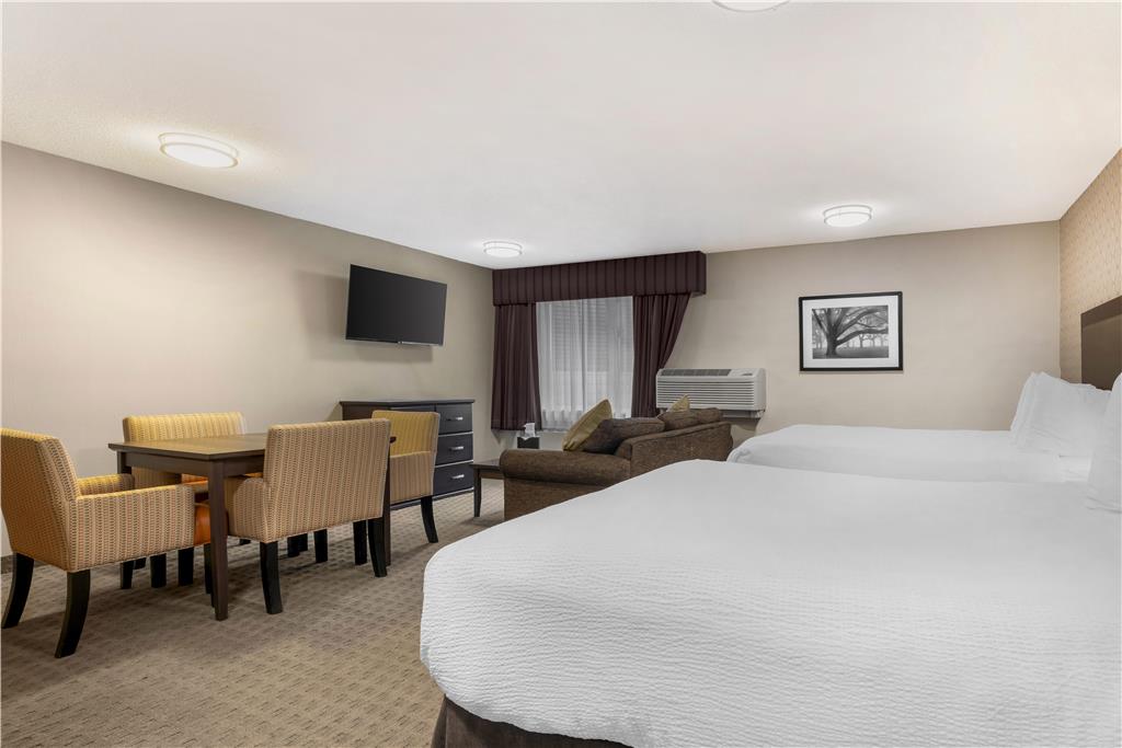 Фото Best Western Plus Country Meadows Inn