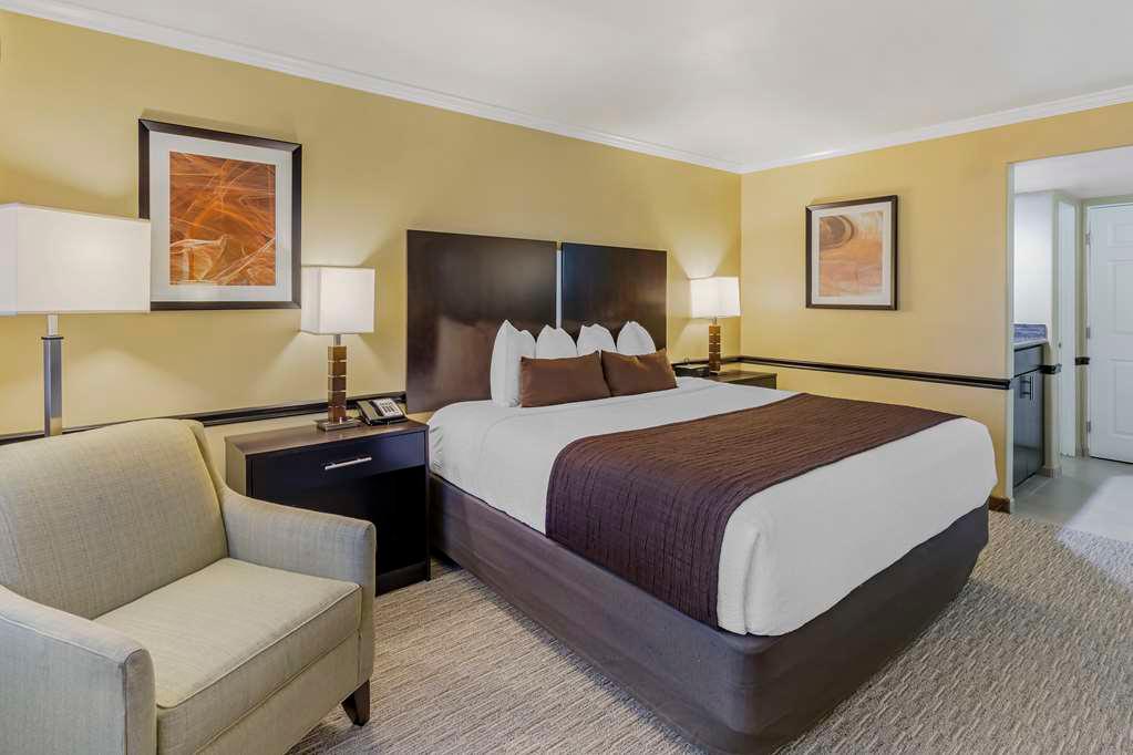 Фото Best Western Canoga Park Motor Inn