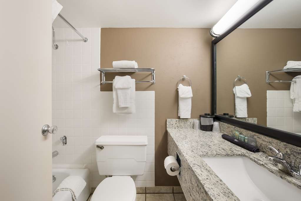 Фото Best Western Riverfront Inn