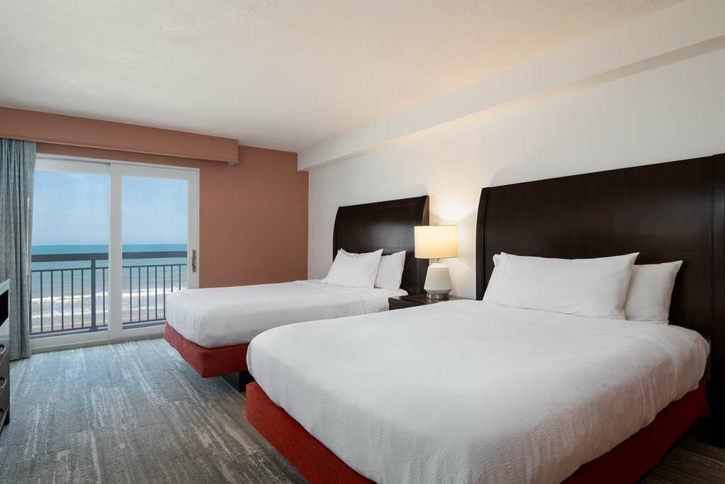 Фото Hilton Garden Inn Daytona Beach Oceanfront