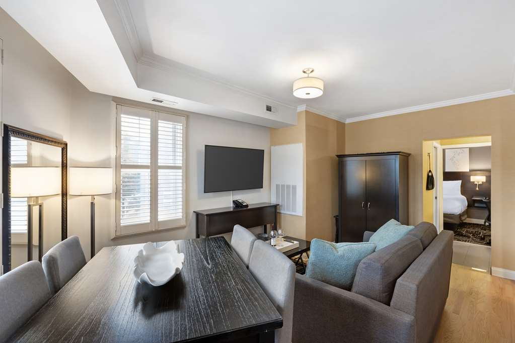 Фото Best Western Plus Hawthorne Terrace Hotel