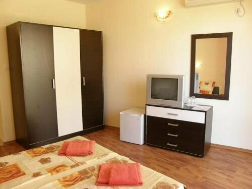 Гостиница Hotel Dayana Beach в Синеморце