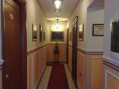 Гостиница Hotel Amadeus в Казерте