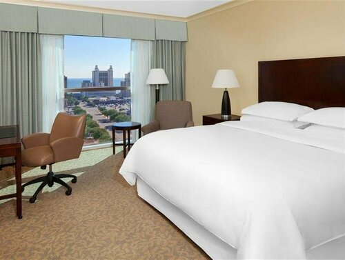 Гостиница Sheraton Myrtle Beach в Миртл-Бич