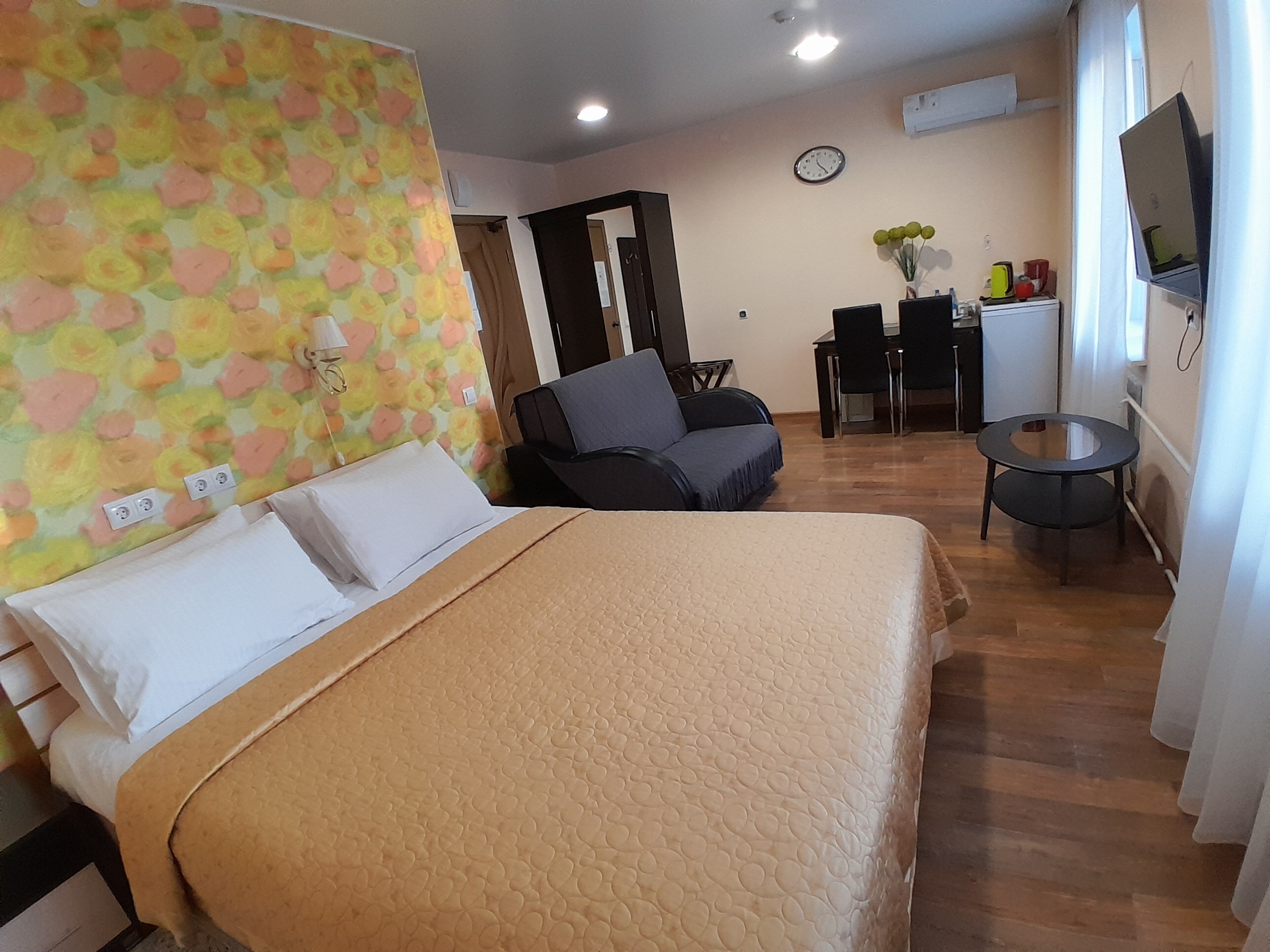 Фото Комфорт отель