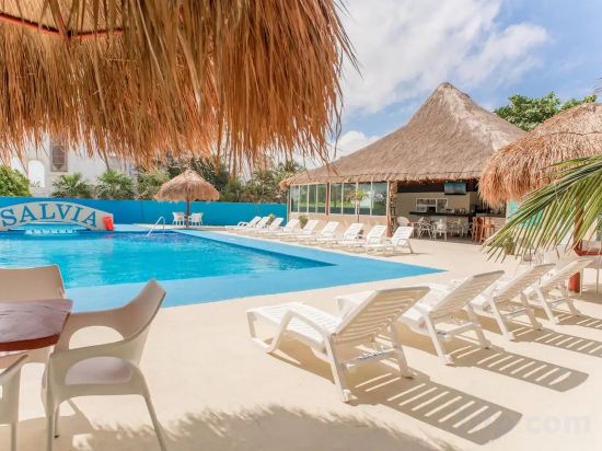 Фото Paradise Beachfront & Nightlife Heart