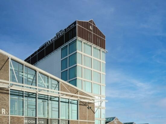 Фото DoubleTree by Hilton Hotel Amsterdam