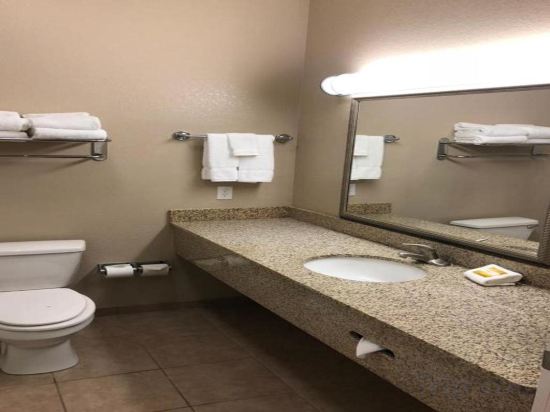 Фото Americas Best Value Inn & Suites Gun Barrel City
