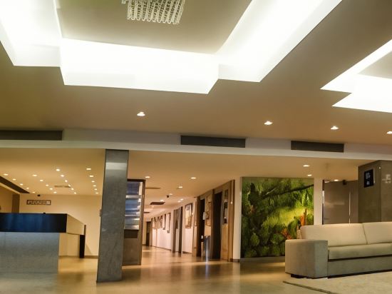 Фото Marante Plaza Hotel