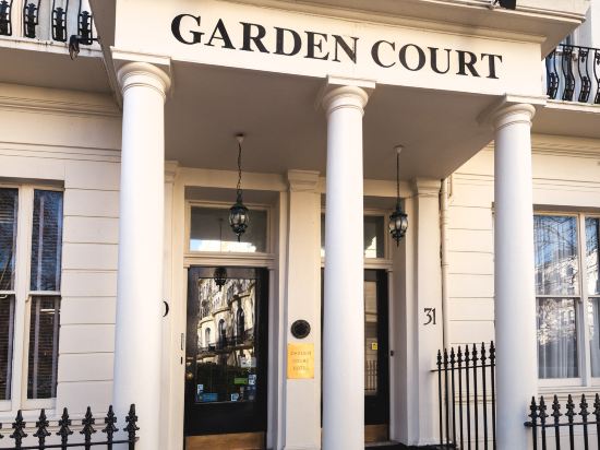 Фото Garden Court Hotel