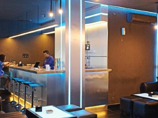 Фото Hotel Dafam Cilacap