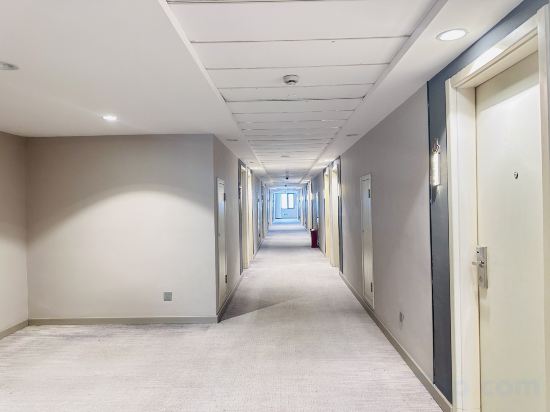 Фото Jinjiang Inn Haikou Qilou Old Street Dongfeng Bridge Branch