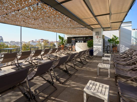 Фото Hotel Bécquer