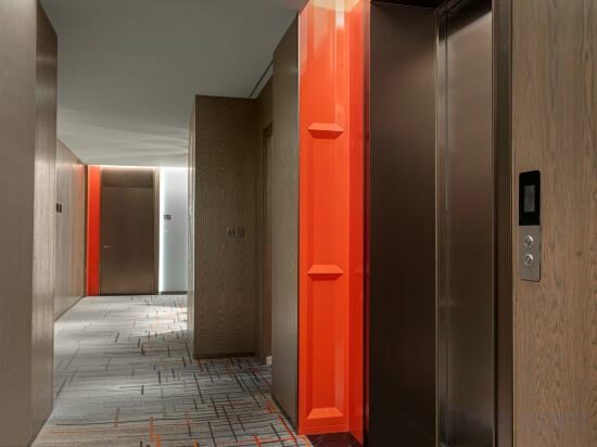 Фото Wingate by Wyndham Urumqi Railway Station