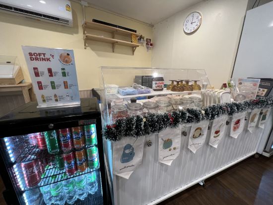 Фото Rest at Ratchada Hotel