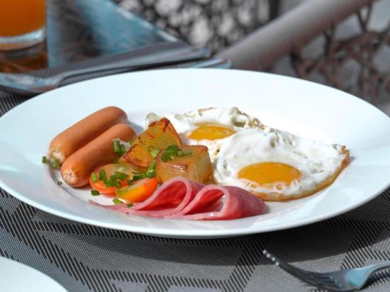 Фото Eco Cozy Beachfront Resort Chaam