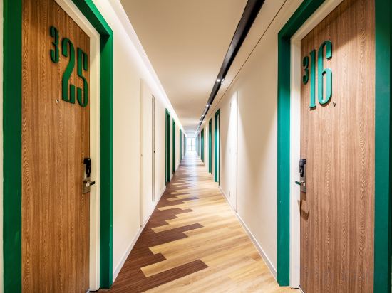 Фото Hotel Amber Pattaya