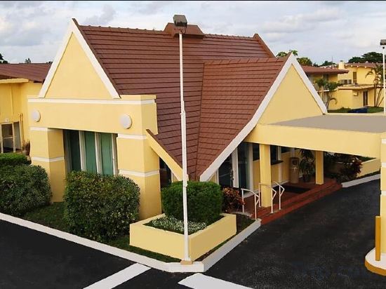 Фото Hollywood Gateway Inn