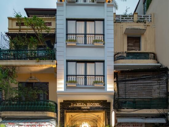 Фото отеля 1