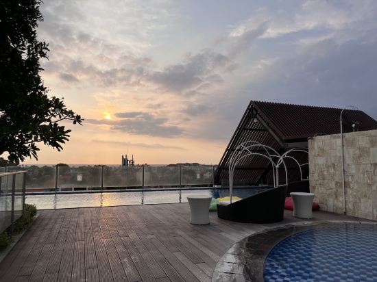 Фото Luminor Hotel Legian Seminyak