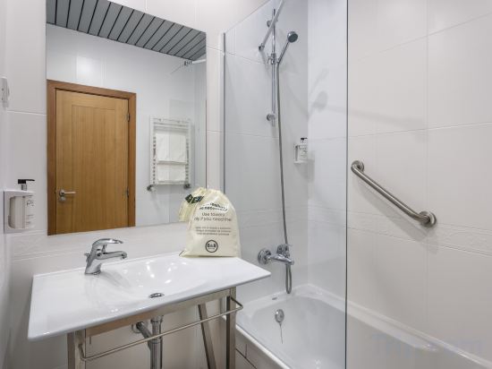 Фото B&B HOTEL Braga Lamaçaes