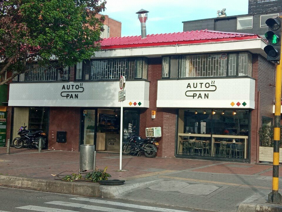 Market Auto Pan Ak 19, Bogota, photo