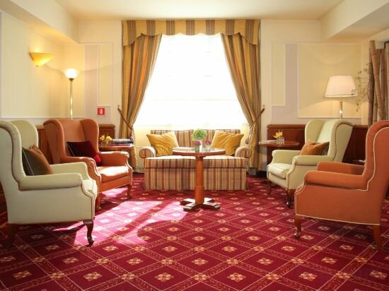 Фото Starhotels Business Palace