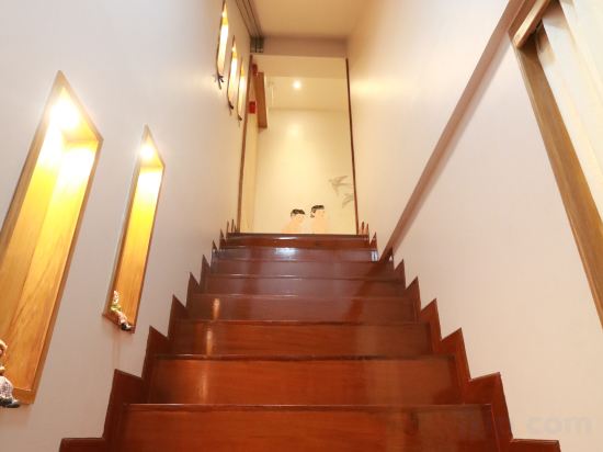 Фото Mariya Lady Hostel At Suvarnabhumi Airport - Female Only