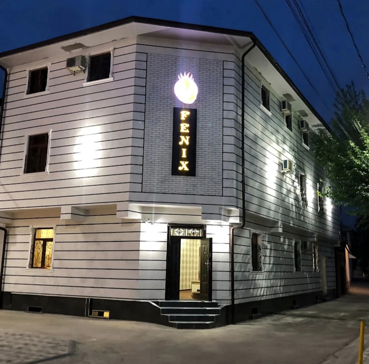 Фото отеля 2