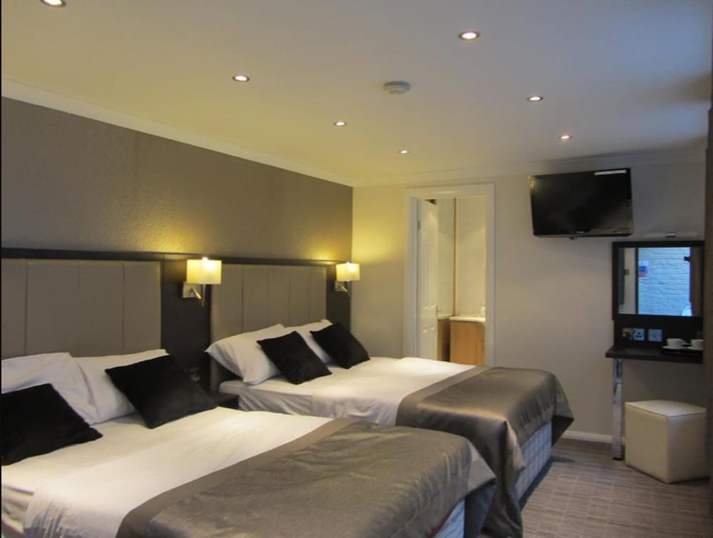 Фото Goodwood Hotel