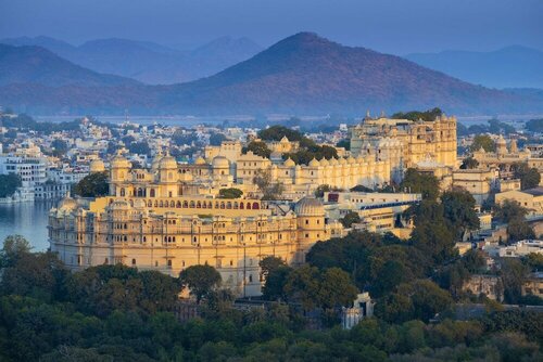 Внешний вид отеля Radisson Udaipur в Удайпуре, фото 1