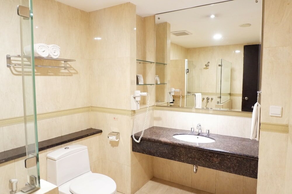 Фото Grage Hotel Cirebon