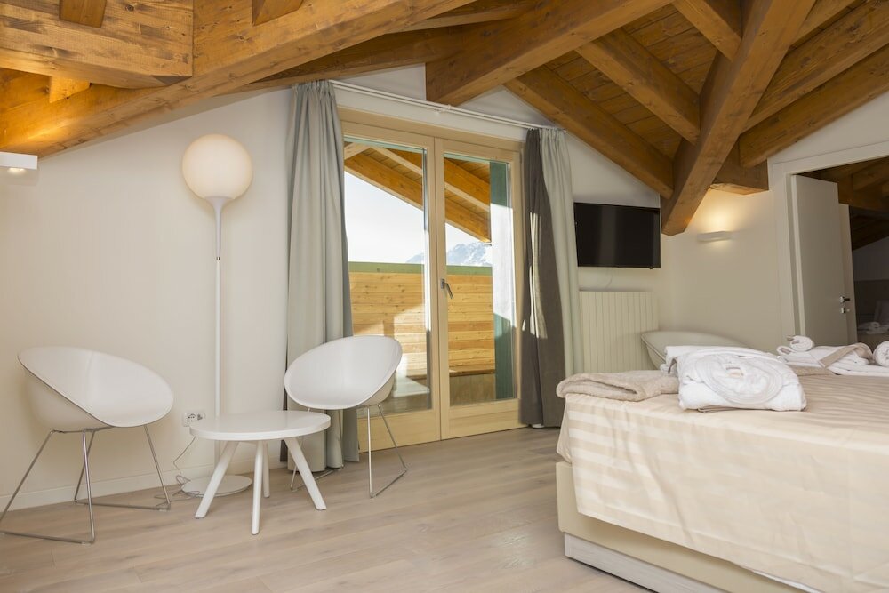 Фото White Angel Hotel