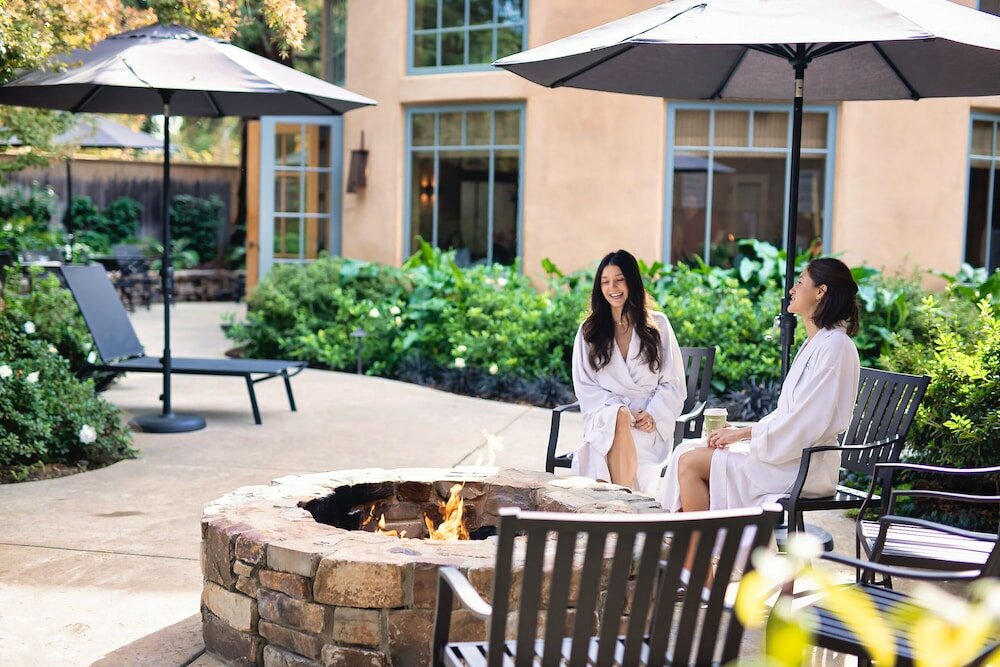 Фото Wine & Roses Hotel Restaurant SPA