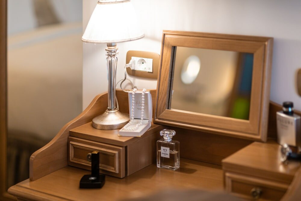 Фото Legacy Gastro Suites