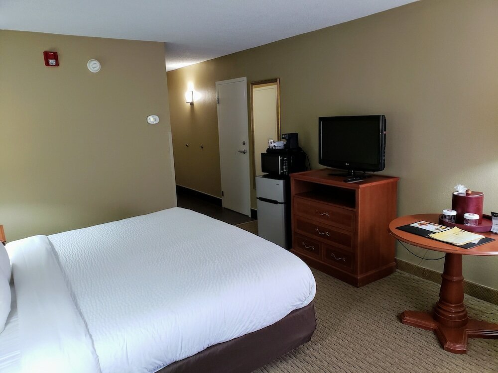 Фото Clarion Hotel Conference Center - North