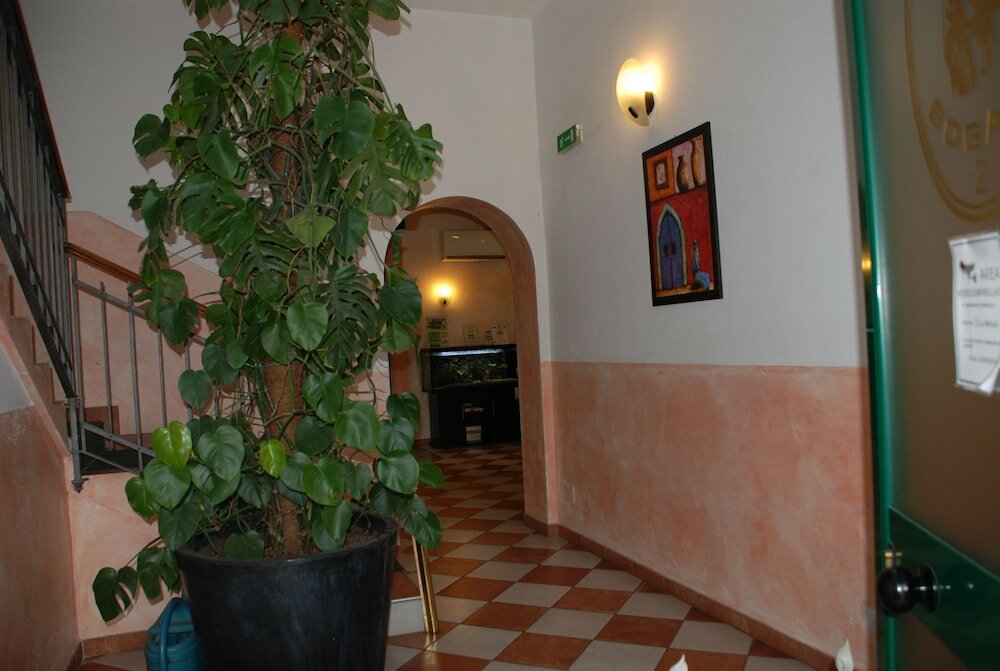 Фото Hotel Bogart 2