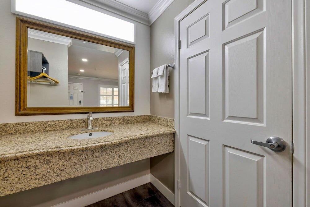 Фото Motel 6 South Gate, Ca