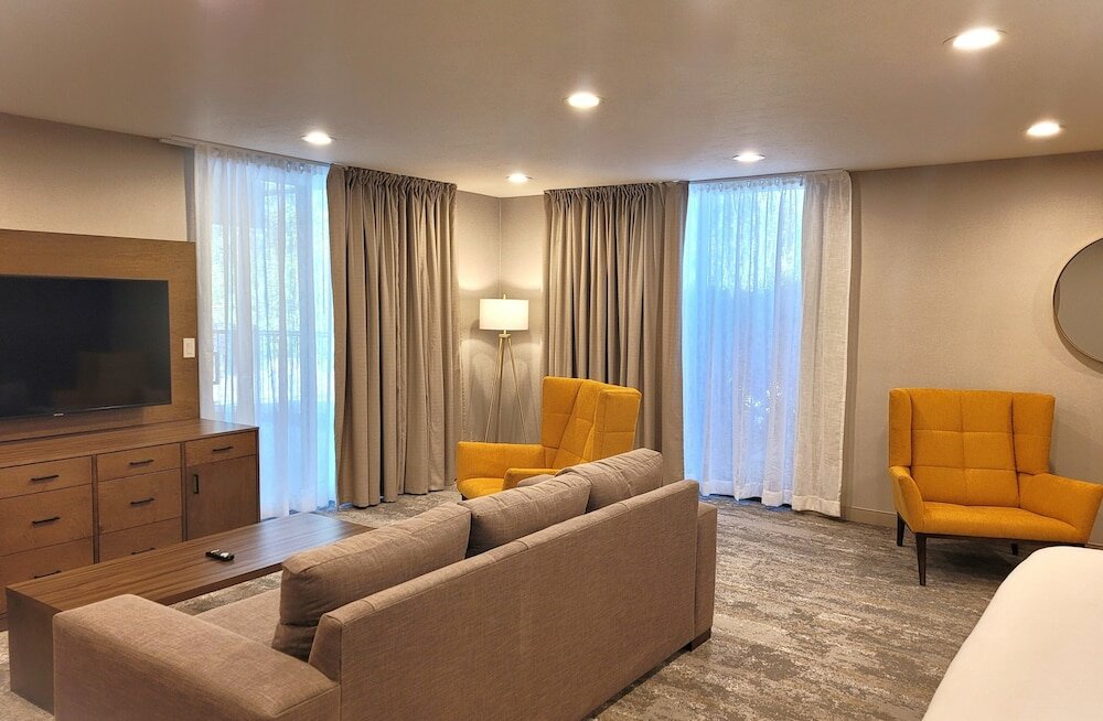 Фото The Riverside Hotel, Bw Premier Collection