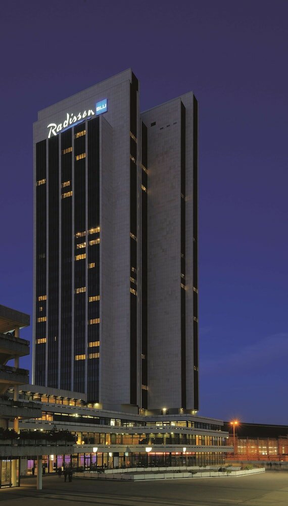Фото Radisson Blu Hotel, Hamburg