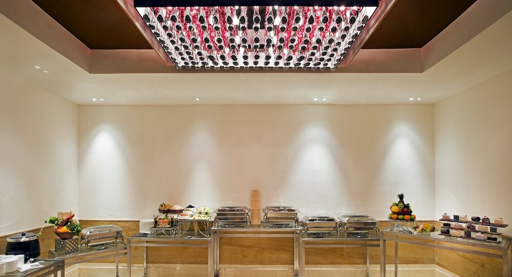 Фото Zone by The Park Bani Park Jaipur