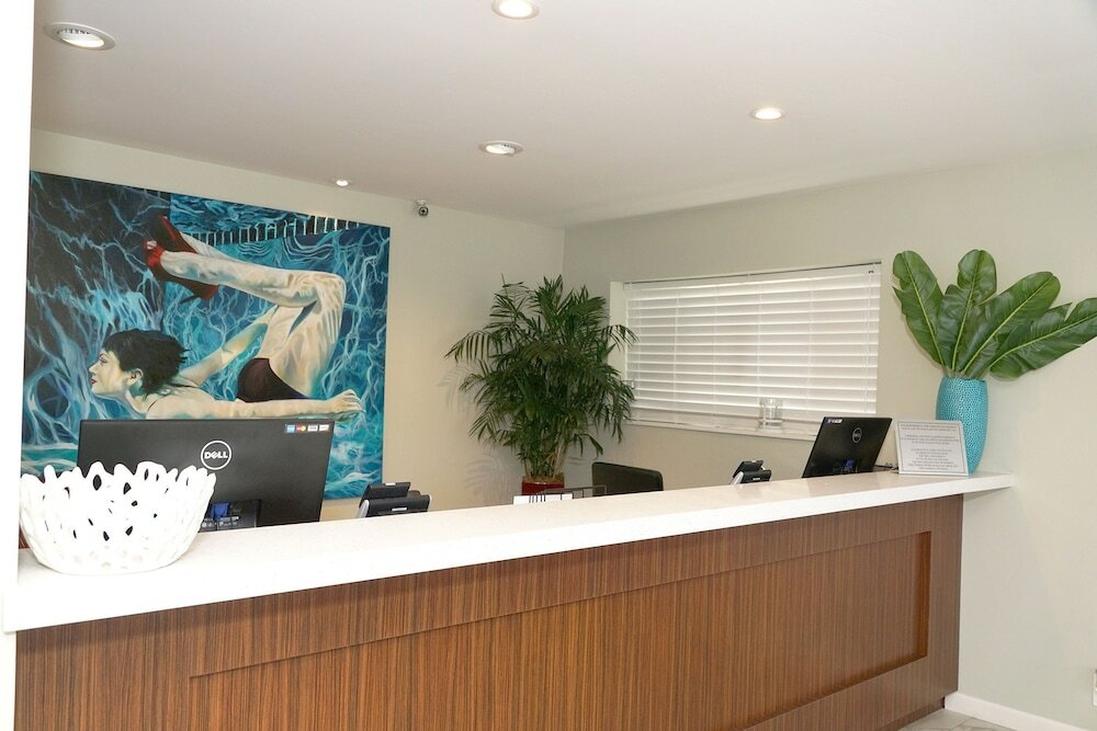 Фото The Atwood Hotel